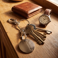 Keyring with token NELLIE